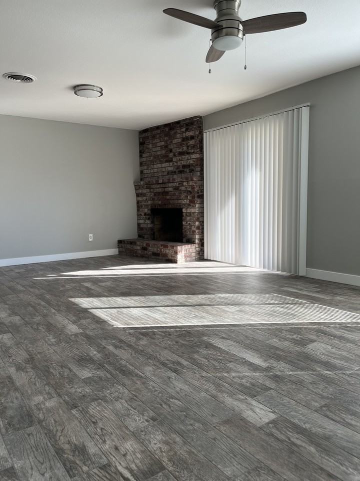 1176 Robert Drive - Photo 4 of 18