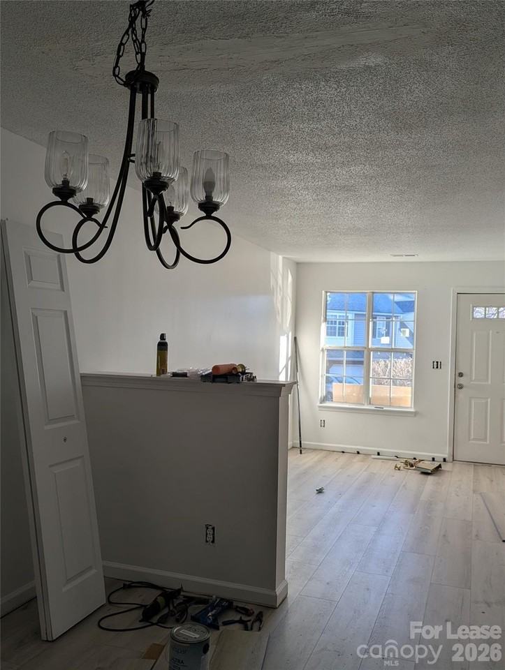 5976 Prescott Ct - Photo 5 of 7