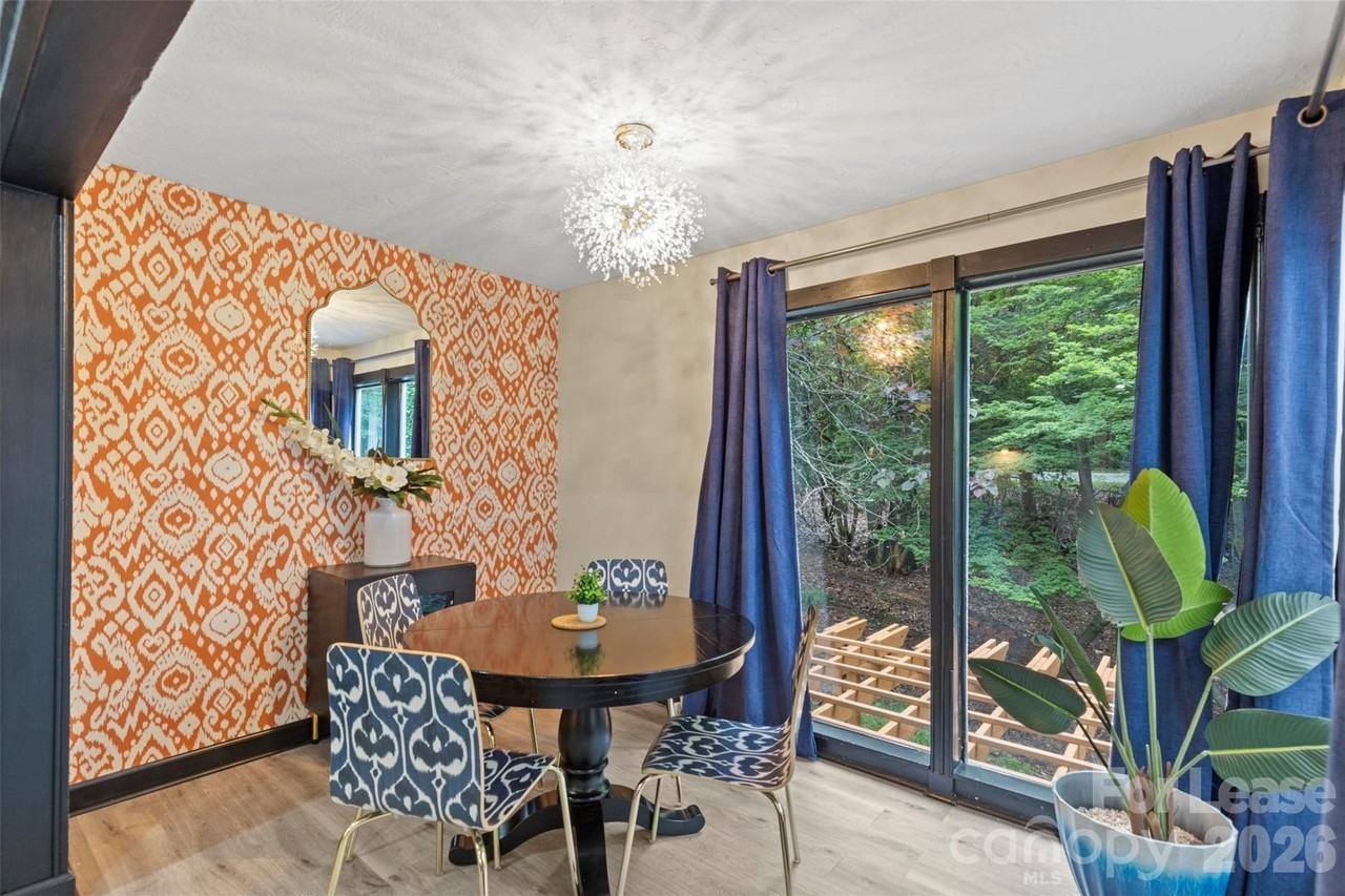 25033 Molokai Dr Uppr Unit - Photo 4 of 38