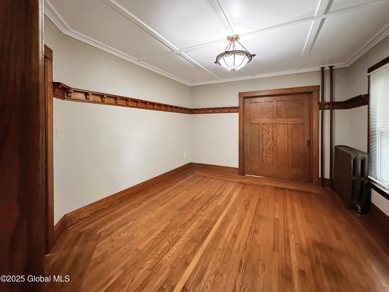 157 Washington St - Photo 4 of 24