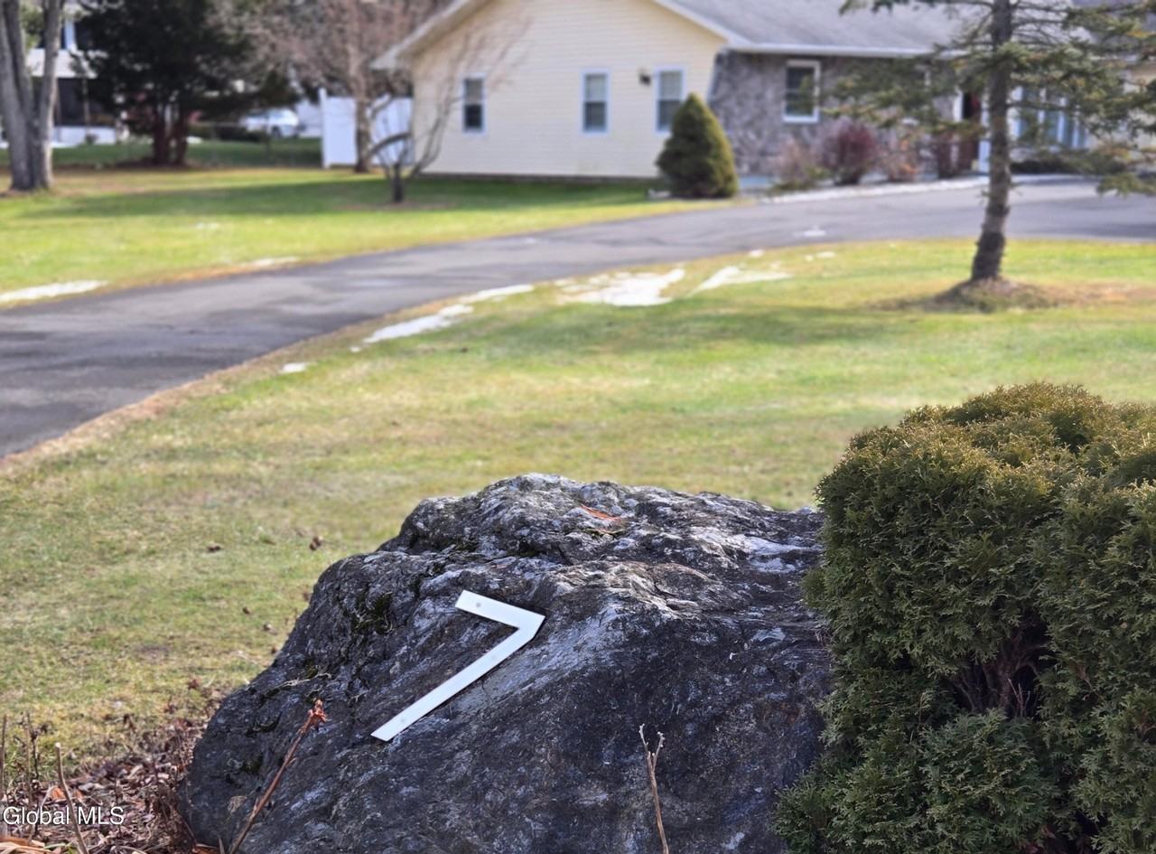 7 Bedford Dr Apt 1 #1 - Photo 2 of 19