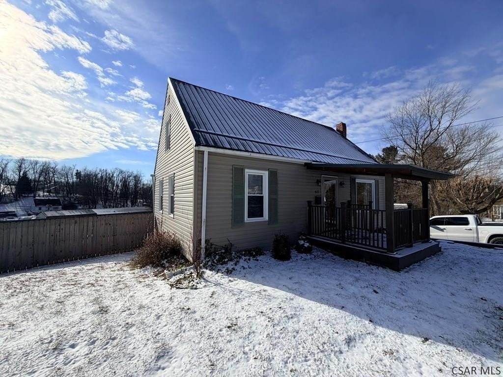 617 Freedom Ave - Photo 3 of 19