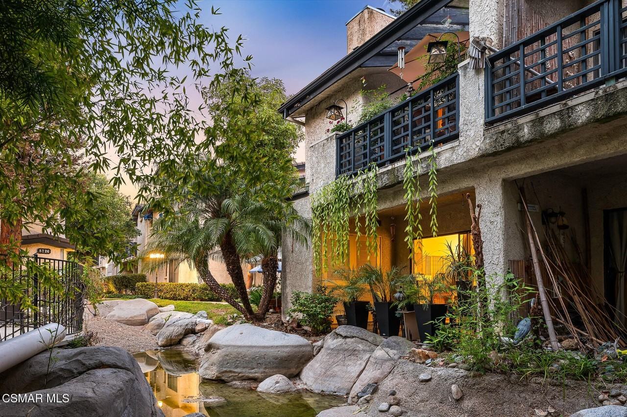 5720 Skyview Way Unit E #E - Photo 3 of 46