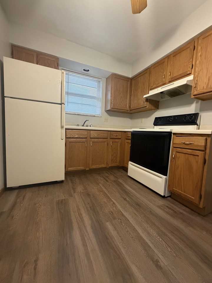 17 South Long Street - Photo 5 of 7