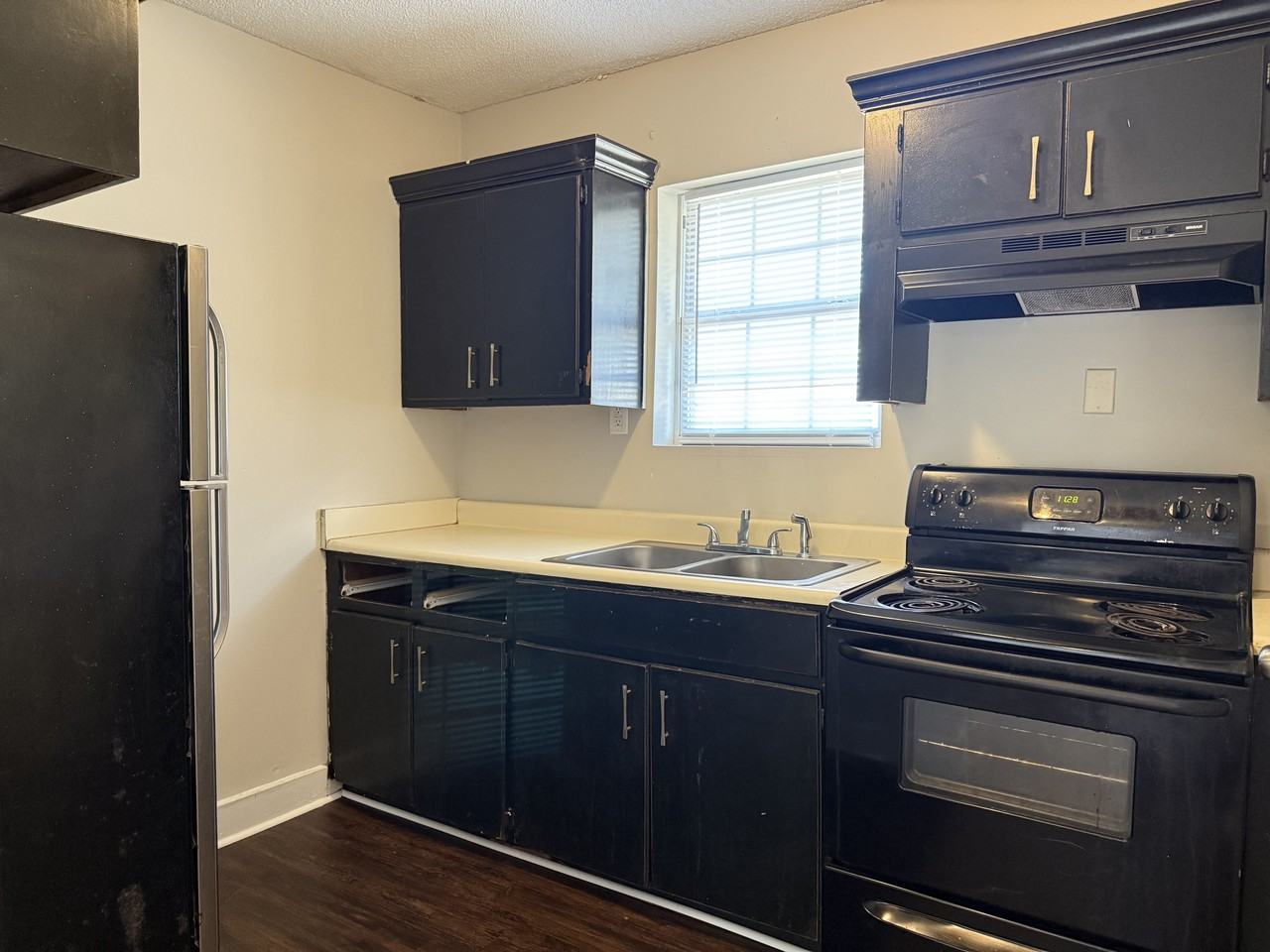 Park Terrace Apartments - Photo 6 of 12