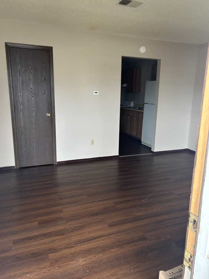 430 W. Hay St. - Photo 3 of 11