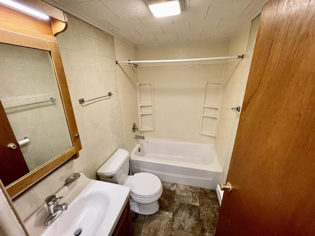 33 Front St #2 - Photo 4 of 10