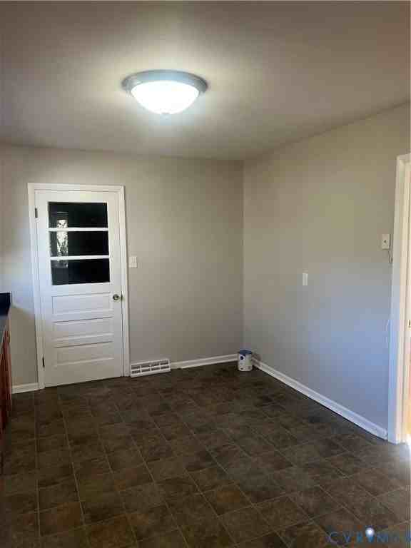 2704 Norfolk St - Photo 5 of 20