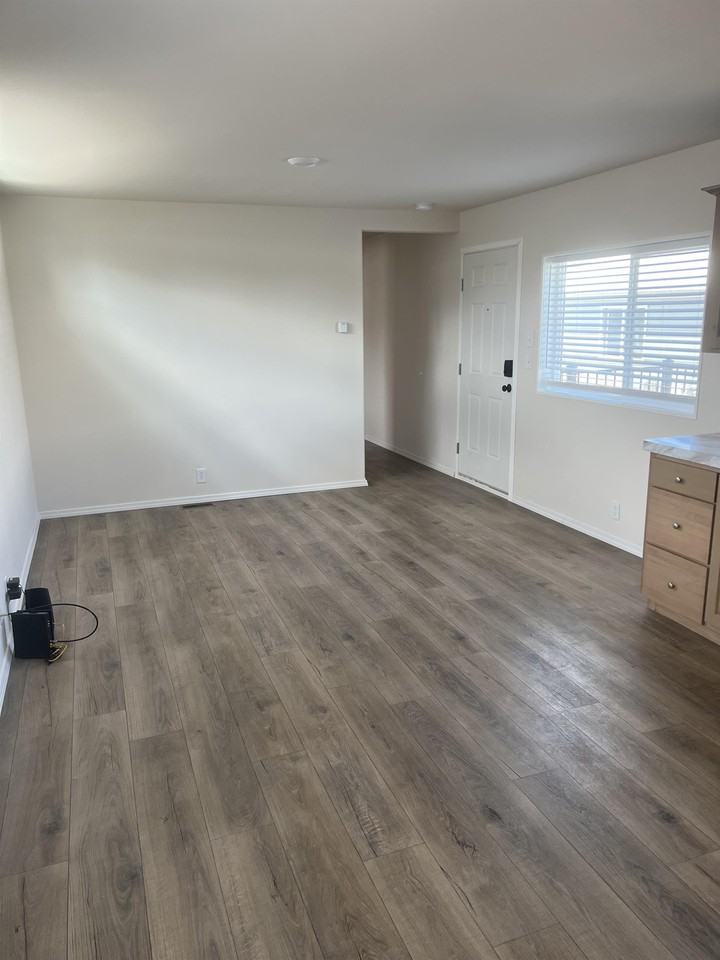 107 Northside Dr #107 - Photo 2 of 18