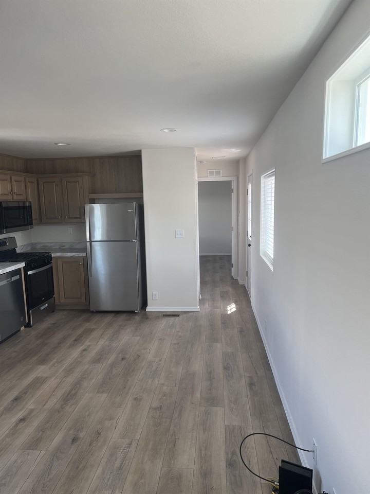 107 Northside Dr #107 - Photo 3 of 18