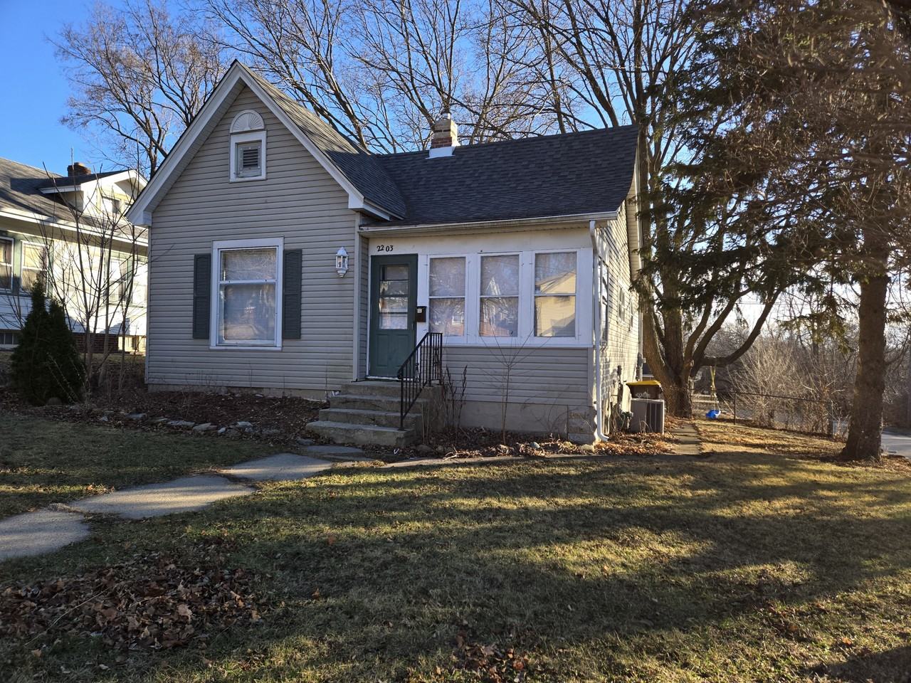 2203 15th Ave #1 - Photo 3 of 29