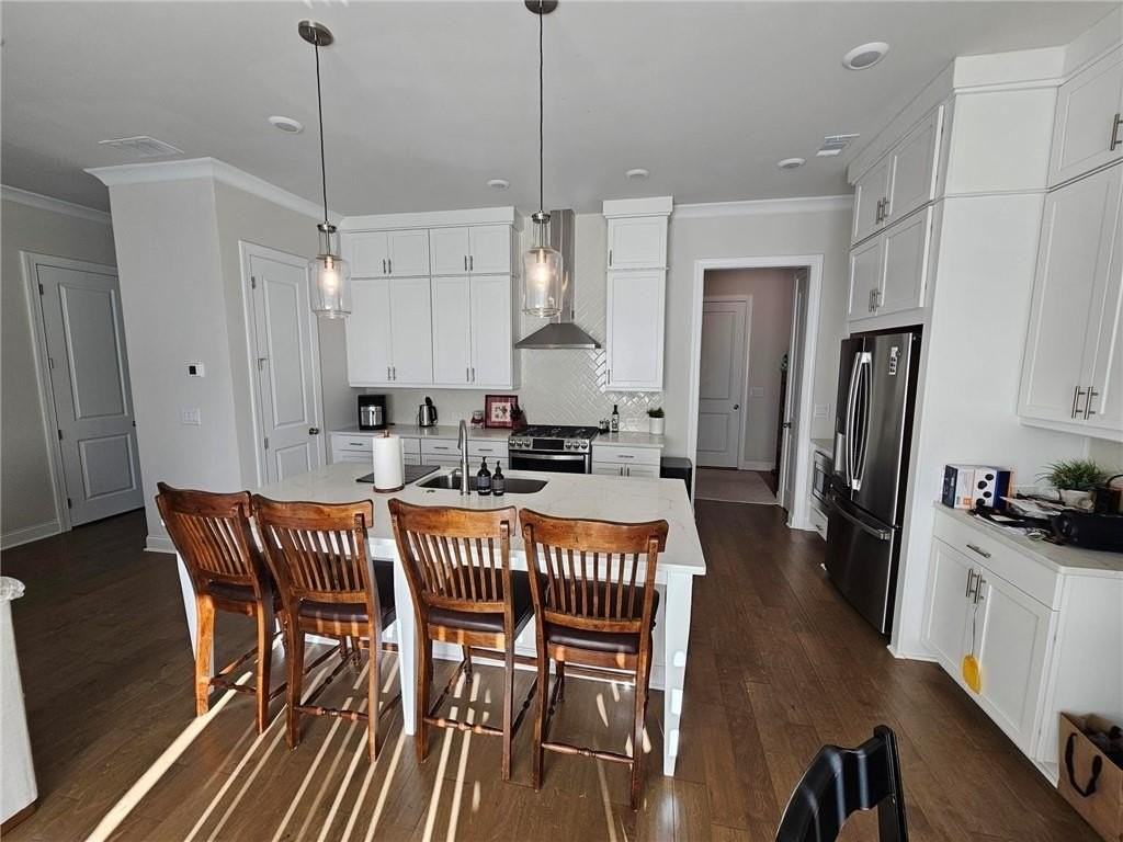 637 Skytop Dr - Photo 2 of 10