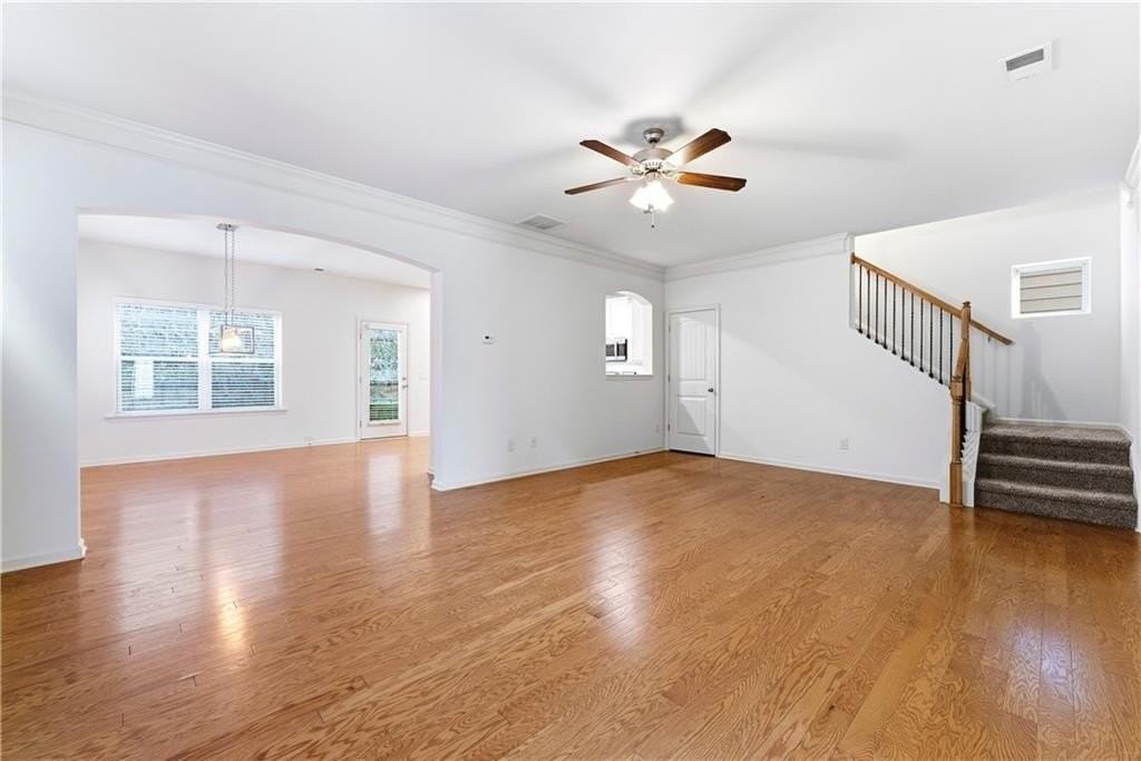 413 Village Vw - Photo 3 of 17