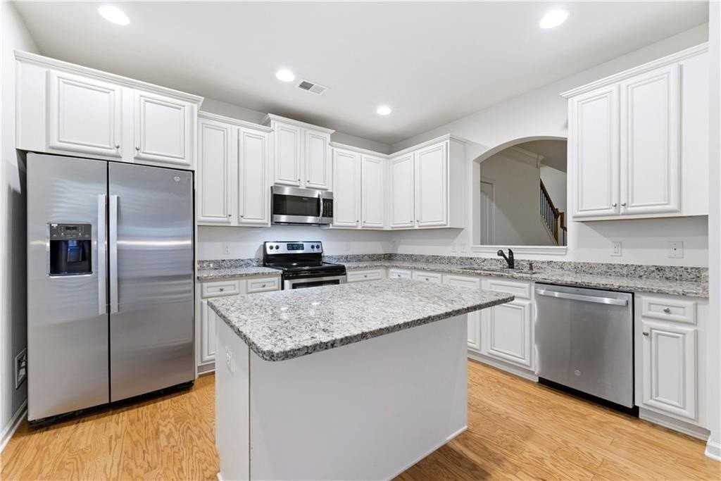 413 Village Vw - Photo 7 of 17