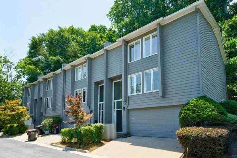 4010 Roswell Rd Ne Unit A4 #A4 - Photo 2 of 30