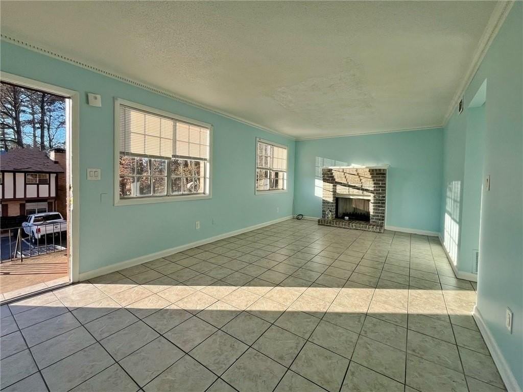 2946 N Dekalb Dr - Photo 3 of 23