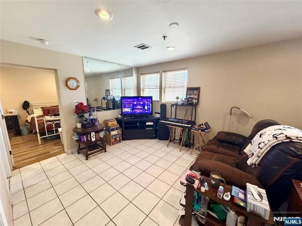 336 Bloomfield Ave #1C - Photo 6 of 15