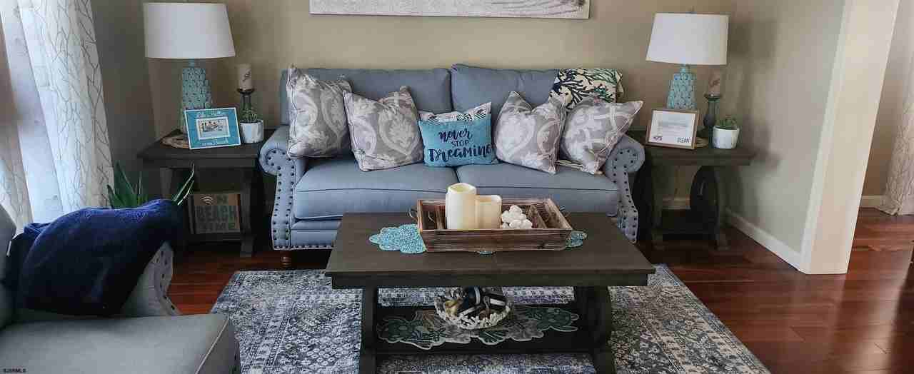 5217 Harbor Beach Blvd - Photo 2 of 38