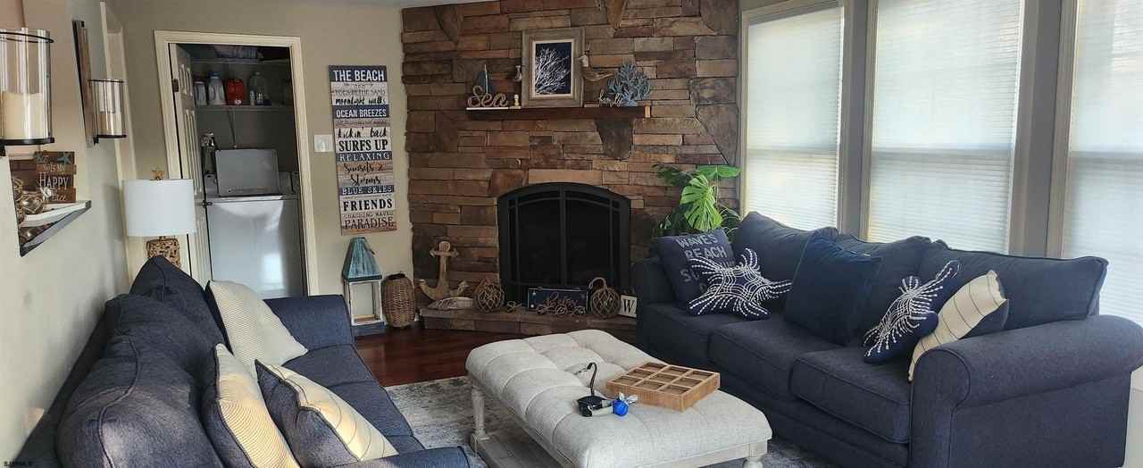 5217 Harbor Beach Blvd - Photo 7 of 38