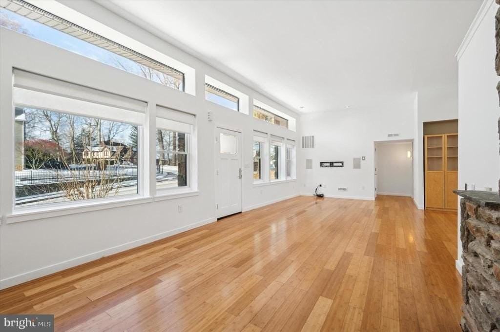 29 Rolling Rd - Photo 5 of 25