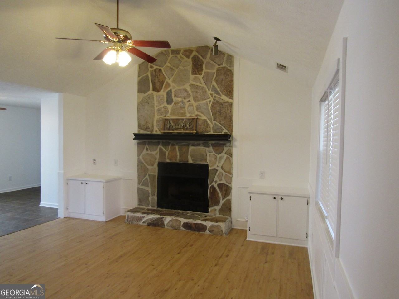 1106 Westwood Pl - Photo 2 of 21