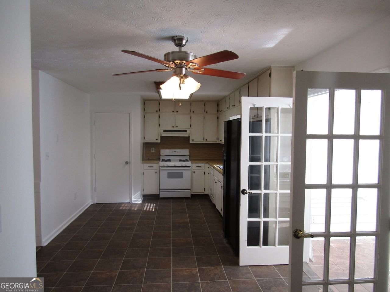 1106 Westwood Pl - Photo 5 of 21