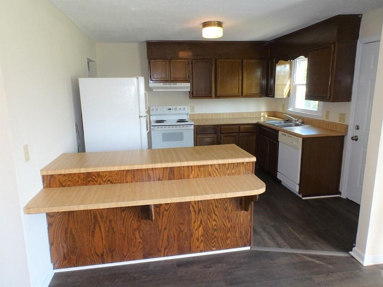 123 Old Corinth Rd - Photo 4 of 10