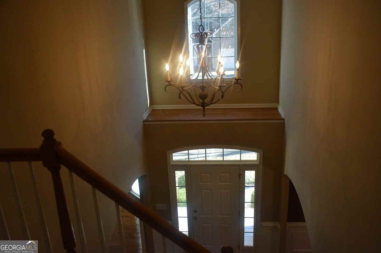 7801 Waterlace Dr - Photo 3 of 31