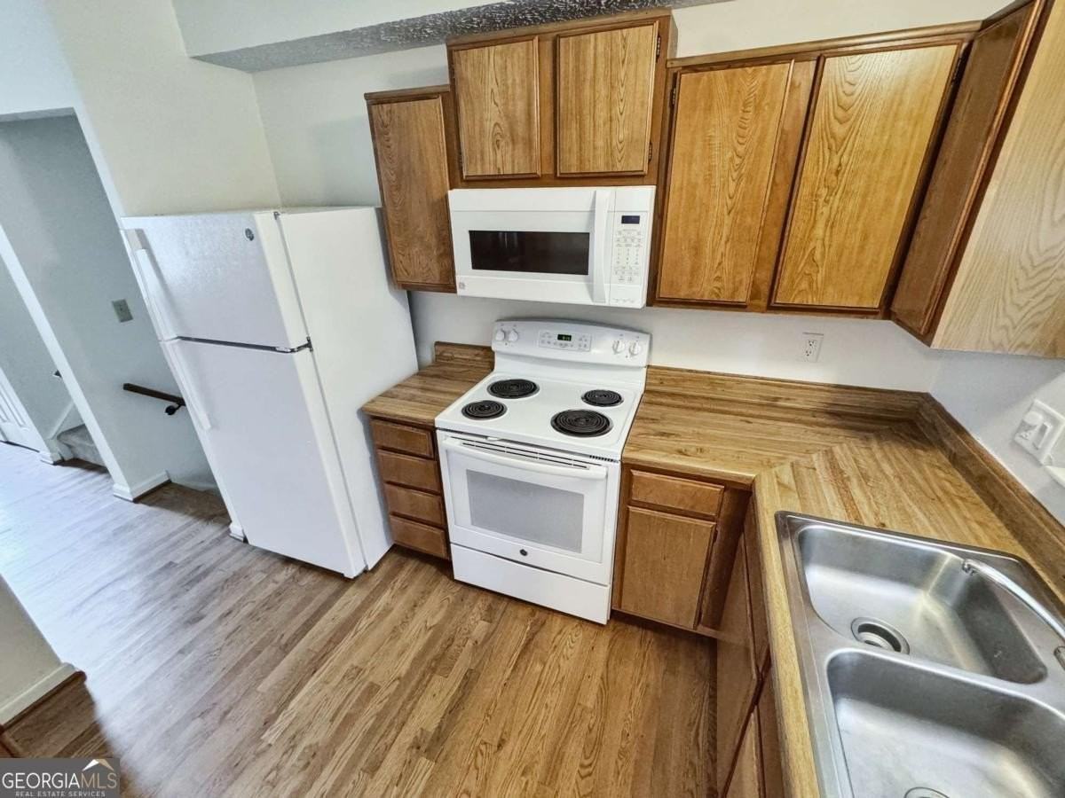 100 Roswell Farms Ct - Photo 6 of 24