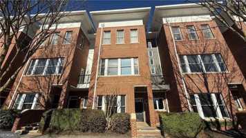 featured image of 745 Fountainhead Ln Ne Unit 132 #132