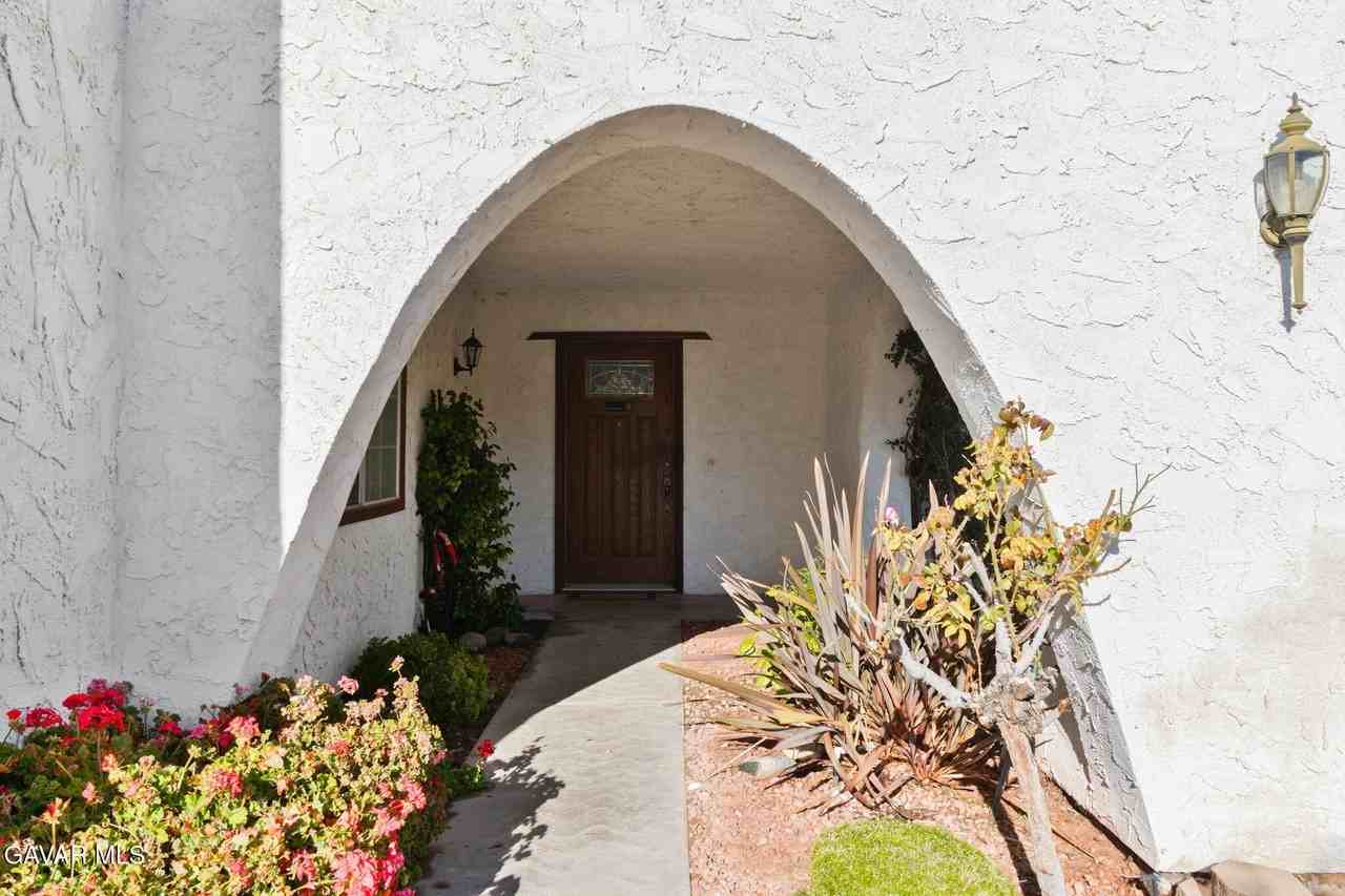 2225 W Avenue K12 - Photo 2 of 17