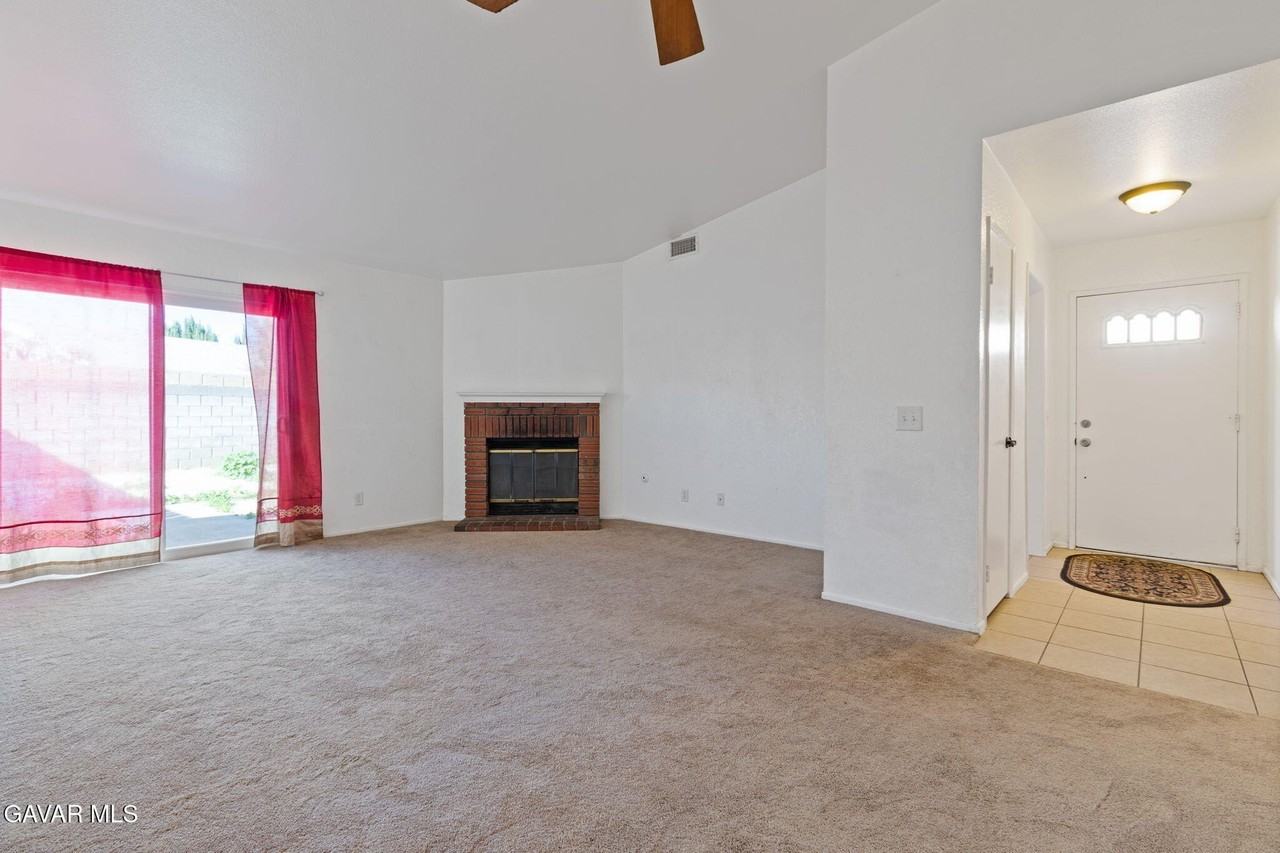 37719 Lasker Ave - Photo 6 of 16