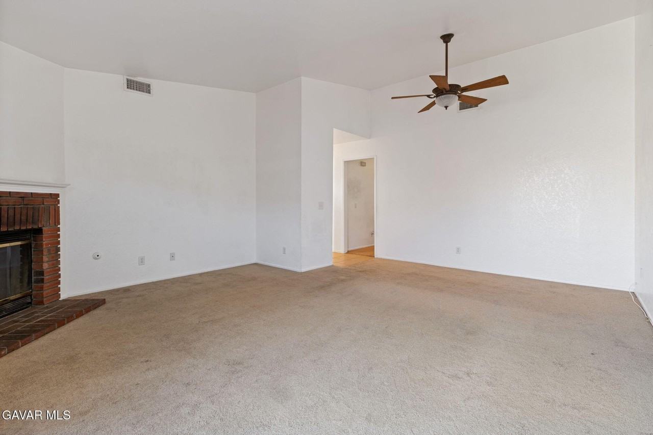 37719 Lasker Ave - Photo 7 of 16