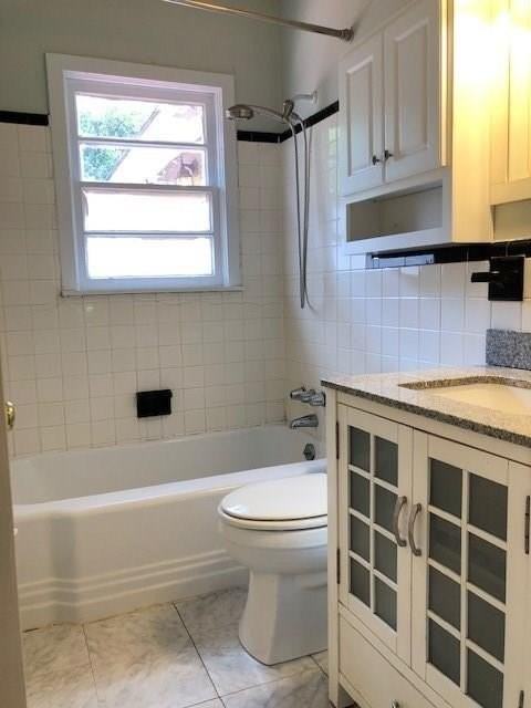 3169 Baronne St - Photo 7 of 12