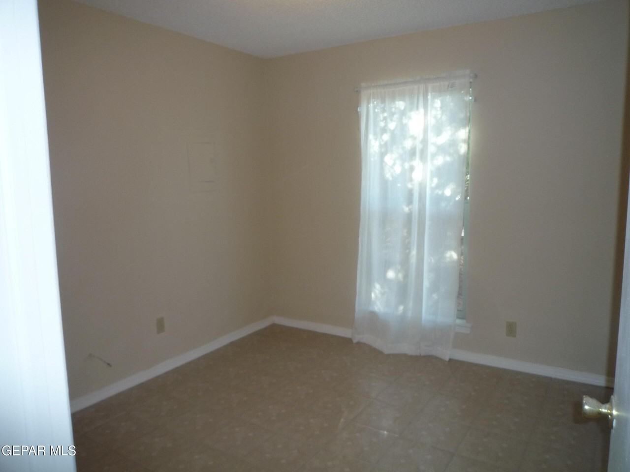 10708 Levelland Pl - Photo 7 of 11