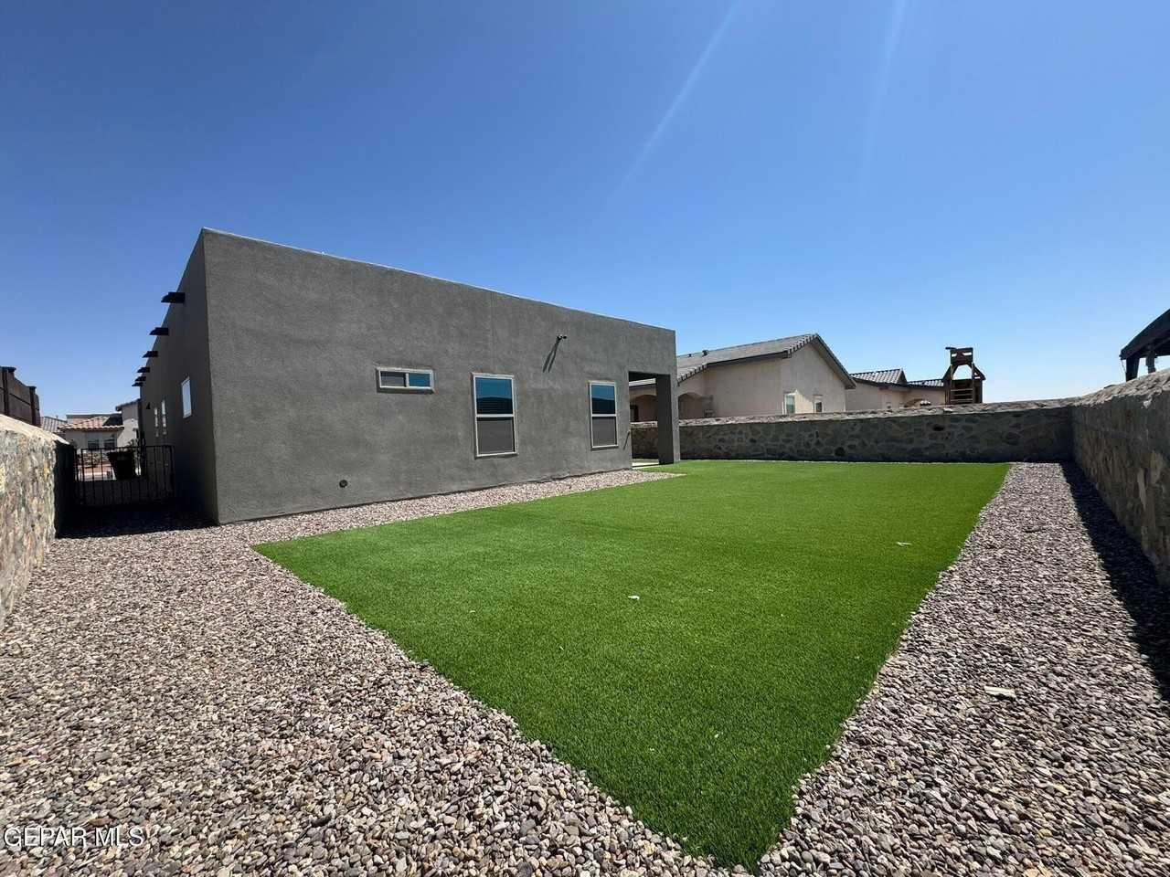 13852 Paseo Alegre Ave - Photo 7 of 29