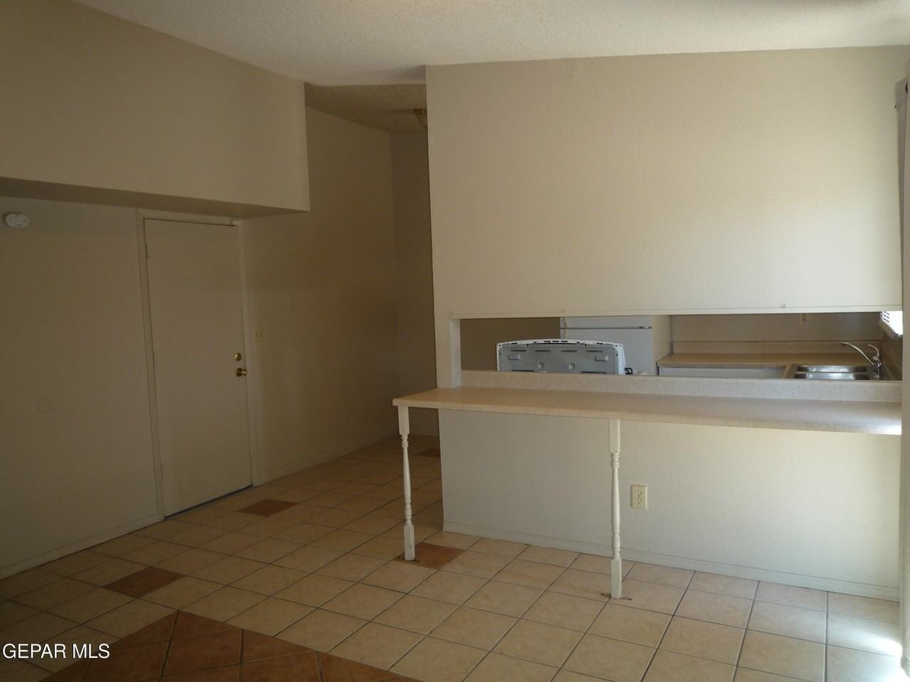 11128 Wharf Cove Dr - Photo 4 of 10