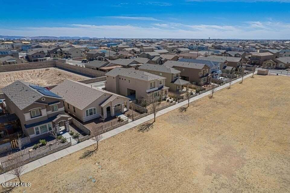 4828 Ruben Soto Dr - Photo 6 of 33