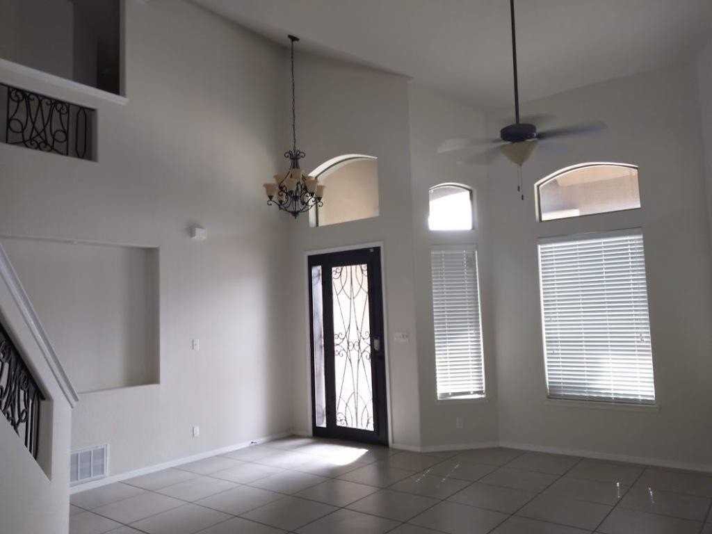 6572 Berringer St - Photo 3 of 47