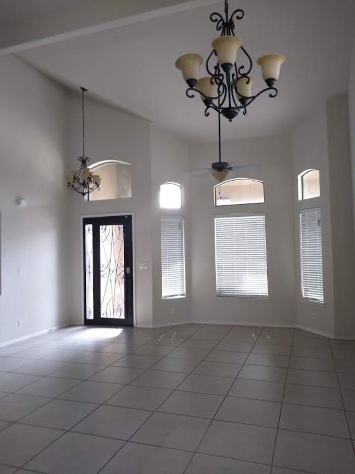 6572 Berringer St - Photo 5 of 47