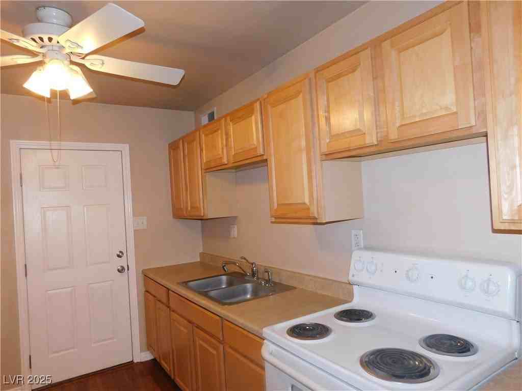 11 New Mexico Way - Photo 7 of 11