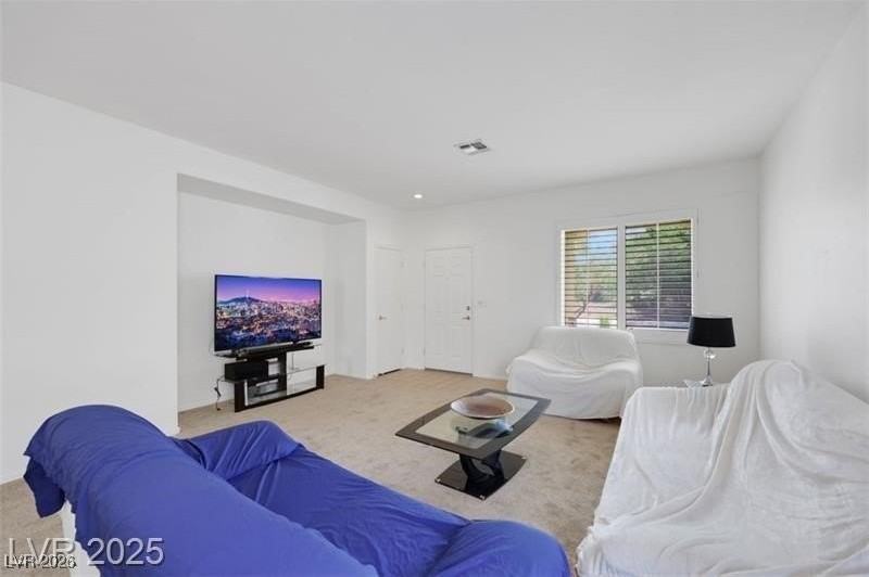 1935 Valley Center Dr - Photo 2 of 13