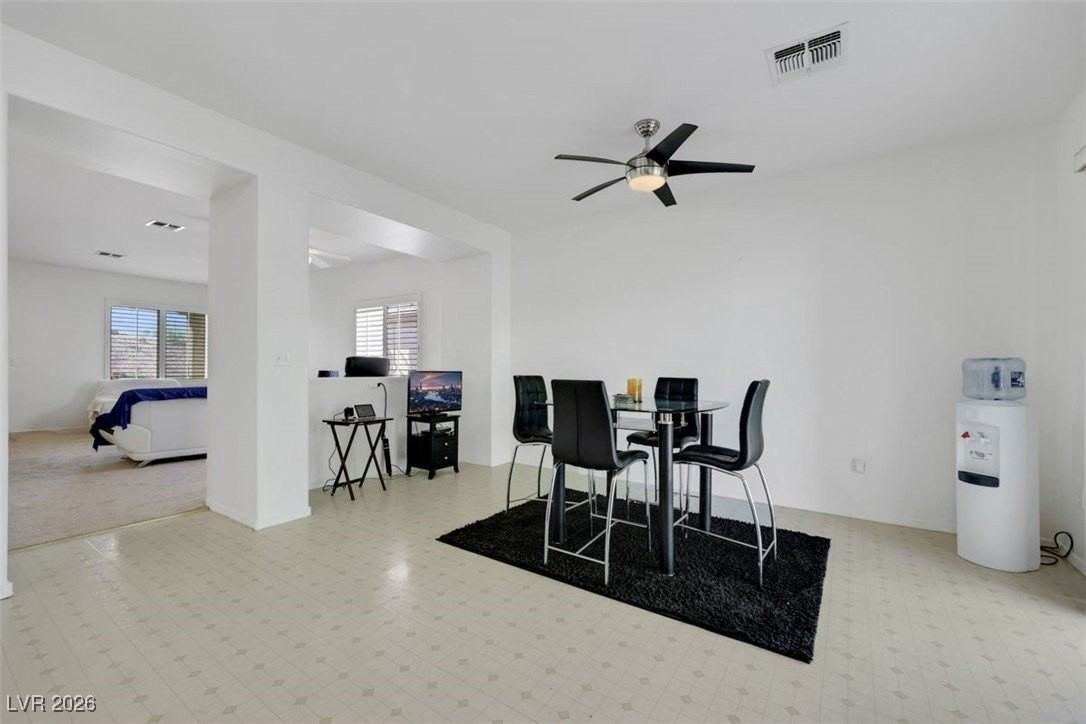 1935 Valley Center Dr - Photo 5 of 13