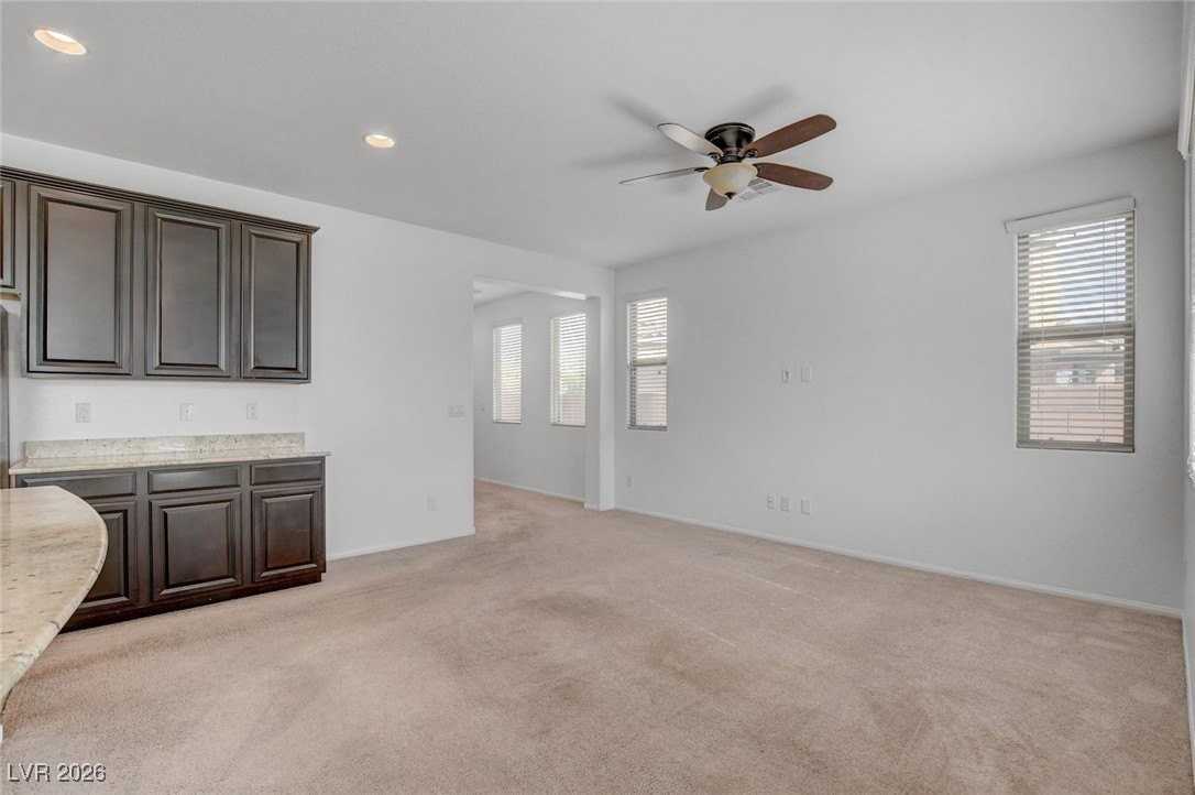 6325 Beavertail Pond Ave - Photo 5 of 38