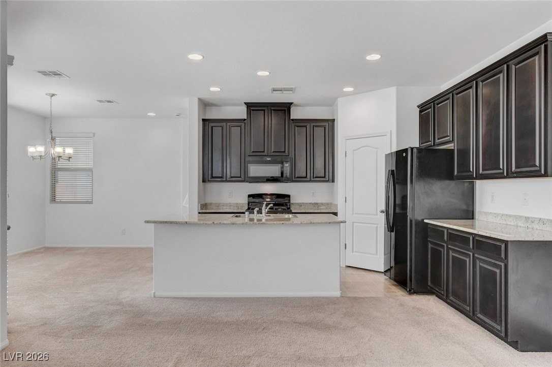 6325 Beavertail Pond Ave - Photo 7 of 38