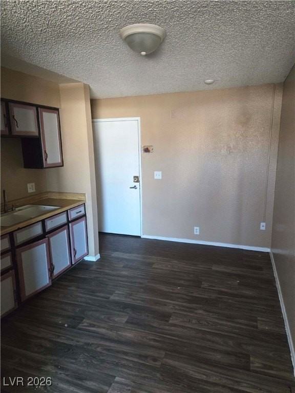 305 N 10th St #32 - Photo 5 of 18