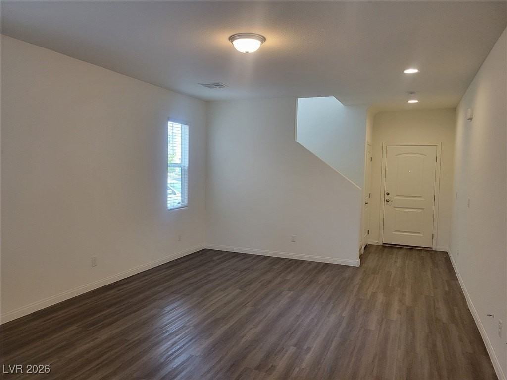 5923 Aramis Ave - Photo 3 of 16