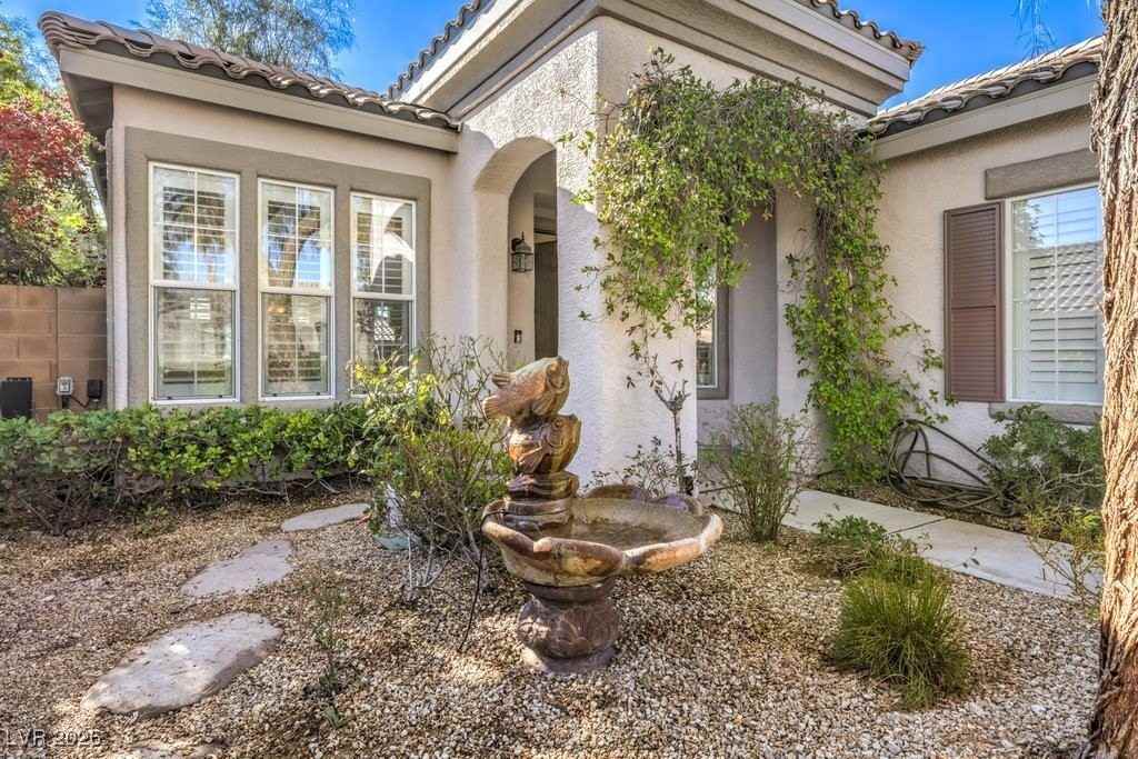 10191 Refuge Ct - Photo 3 of 32