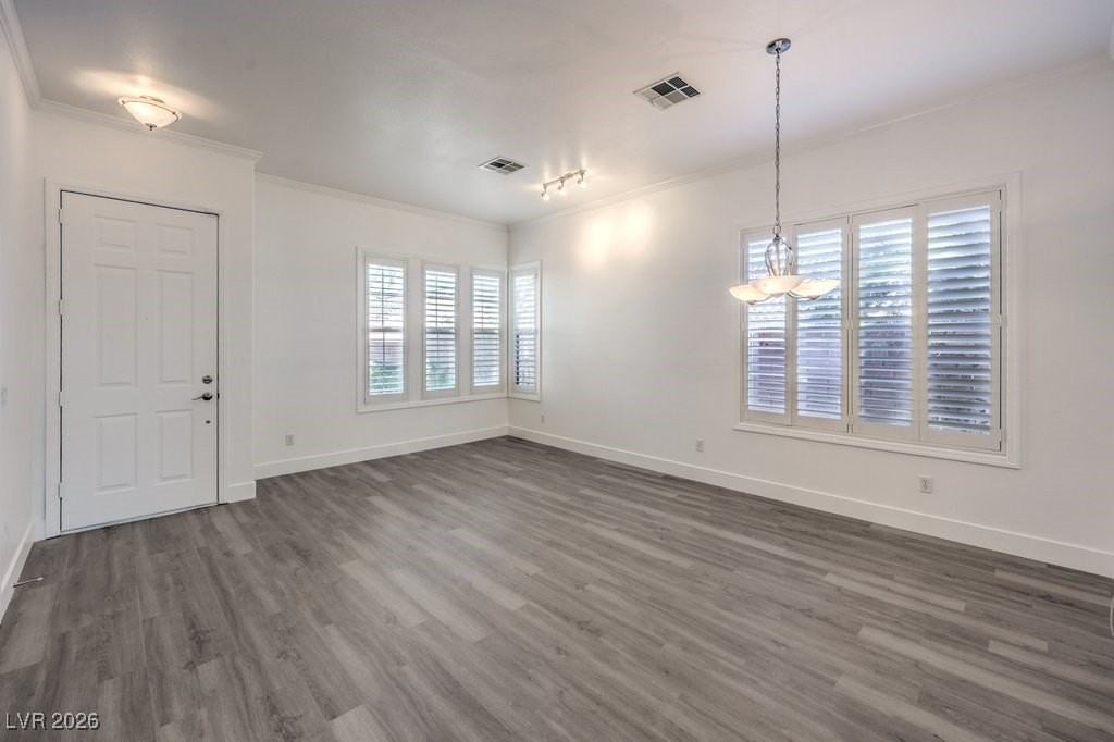 10191 Refuge Ct - Photo 5 of 32