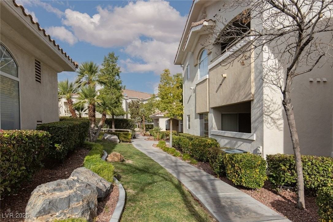 10109 Jacob Pl #203 - Photo 4 of 26